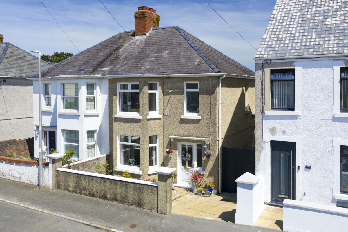 Waterloo Road, Hakin, SA73