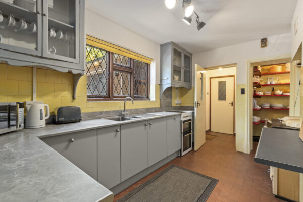 Longsdon, Uzmaston Road, Haverfordwest, SA61 1UA