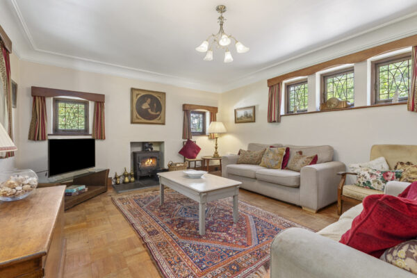Longsdon, Uzmaston Road, Haverfordwest, SA61 1UA