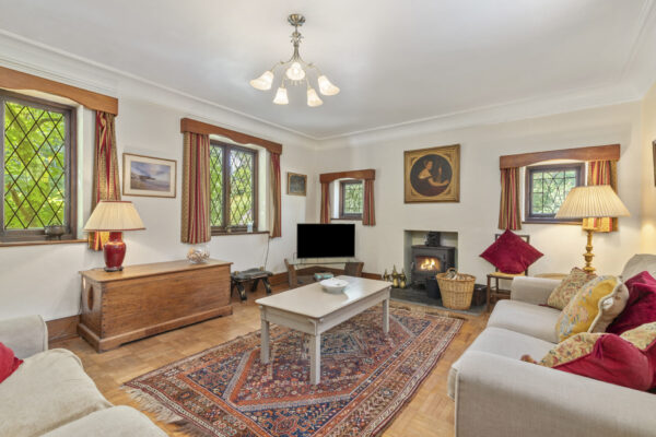 Longsdon, Uzmaston Road, Haverfordwest, SA61 1UA