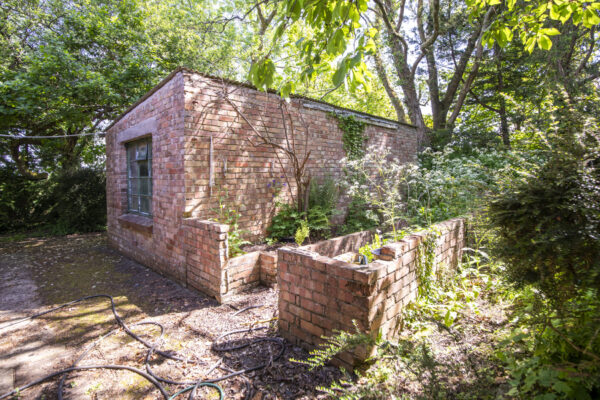 Longsdon, Uzmaston Road, Haverfordwest, SA61 1UA