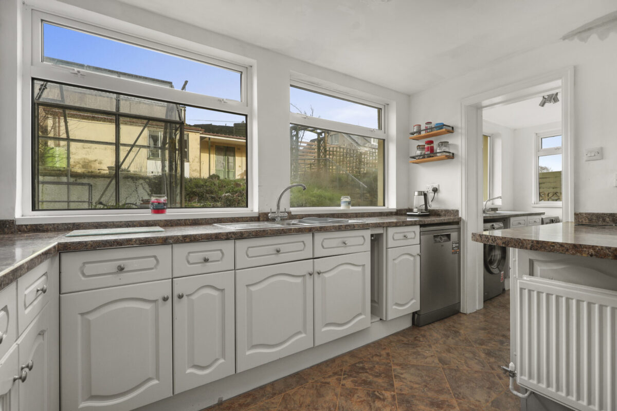 Promenade Drive, Neyland, SA73