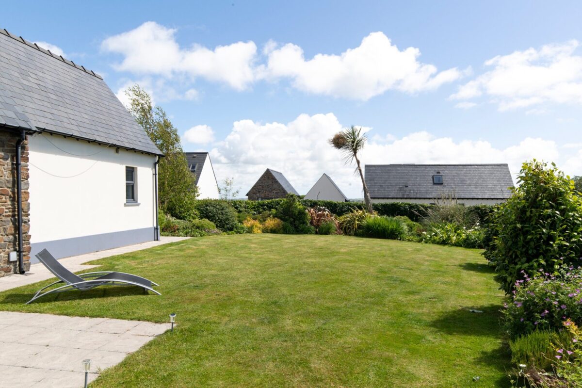 33 Juniper Close, Cuffern, Roch, Haverfordwest, SA62