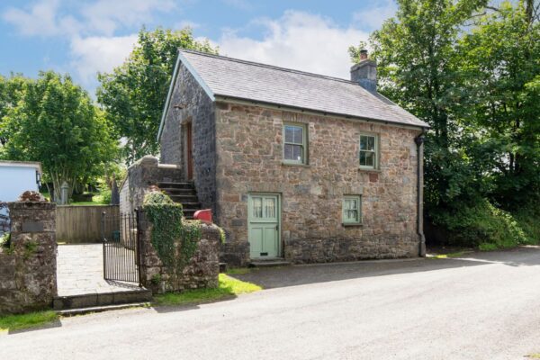 Bwlchgwynt Chapel & Vestry, Bwlchgwynt, Whitland, SA34