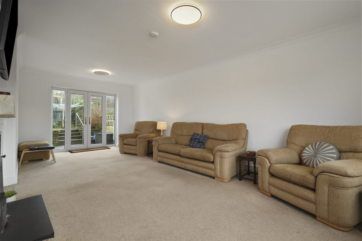 Promenade Drive, Neyland, SA73