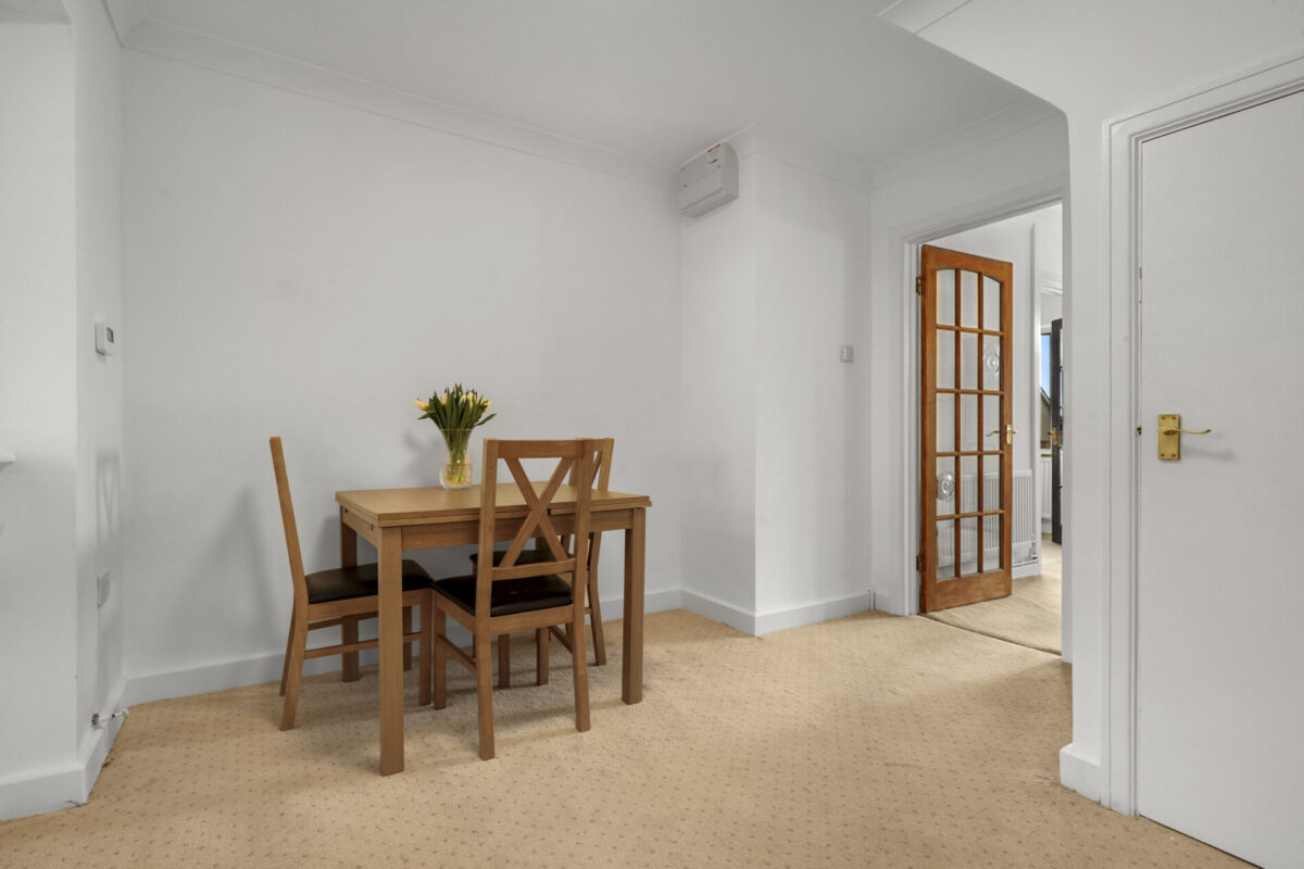 Promenade Drive, Neyland, SA73