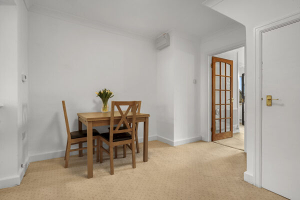 Promenade Drive, Neyland, SA73