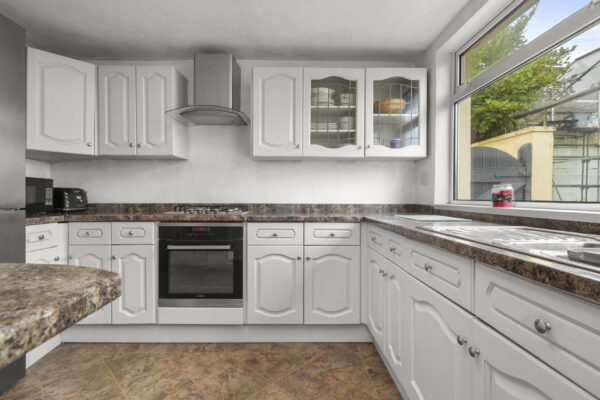 Promenade Drive, Neyland, SA73