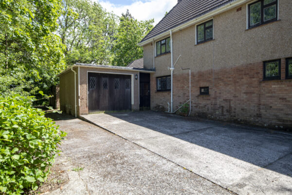Longsdon, Uzmaston Road, Haverfordwest, SA61 1UA