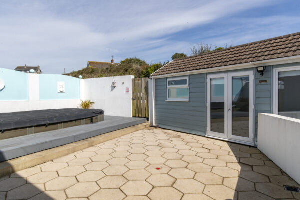 Trewent Hill, Freshwater East, SA71