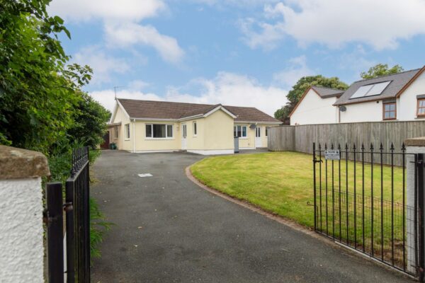 Lawn House, Burton, Milford Haven, SA73