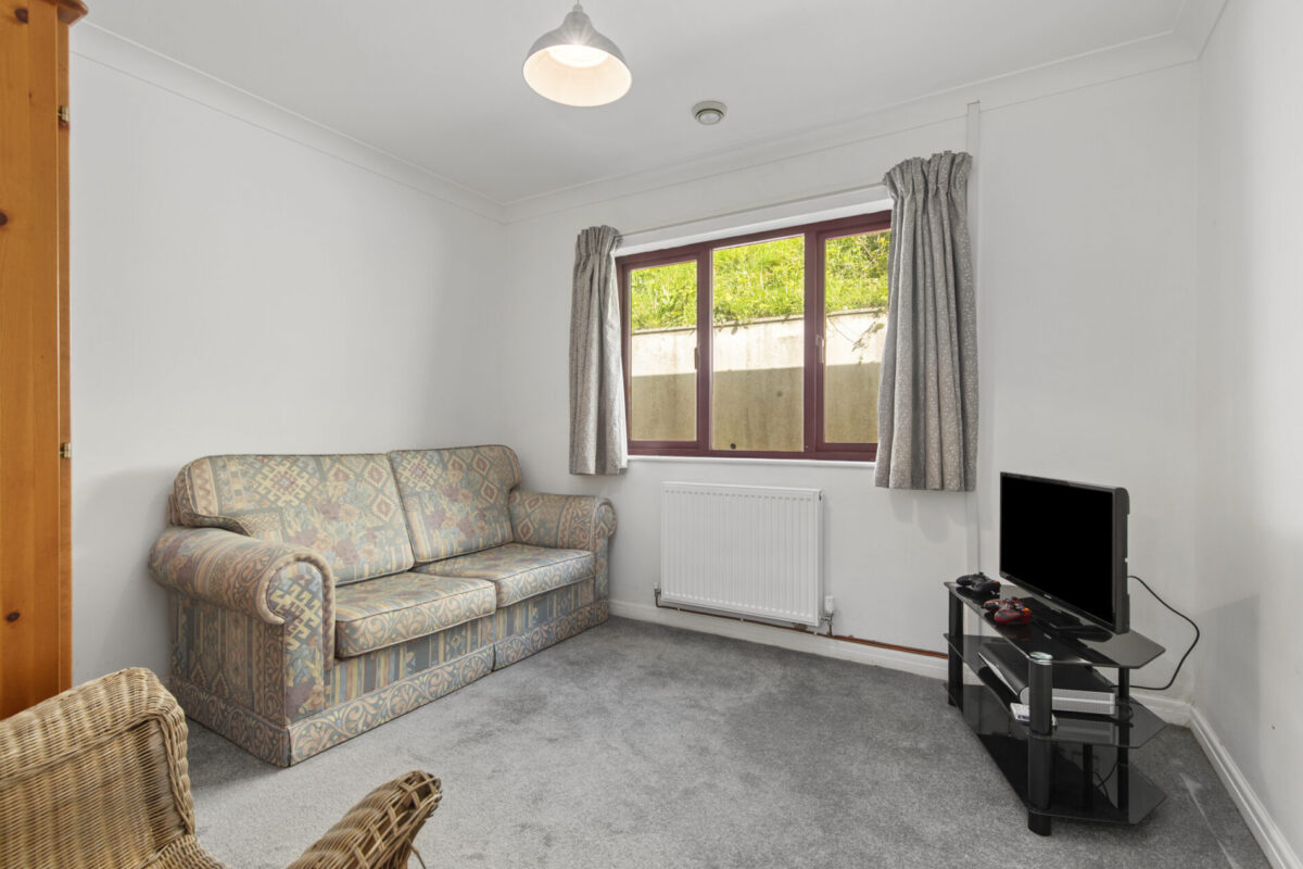 Burton, Milford Haven, SA73