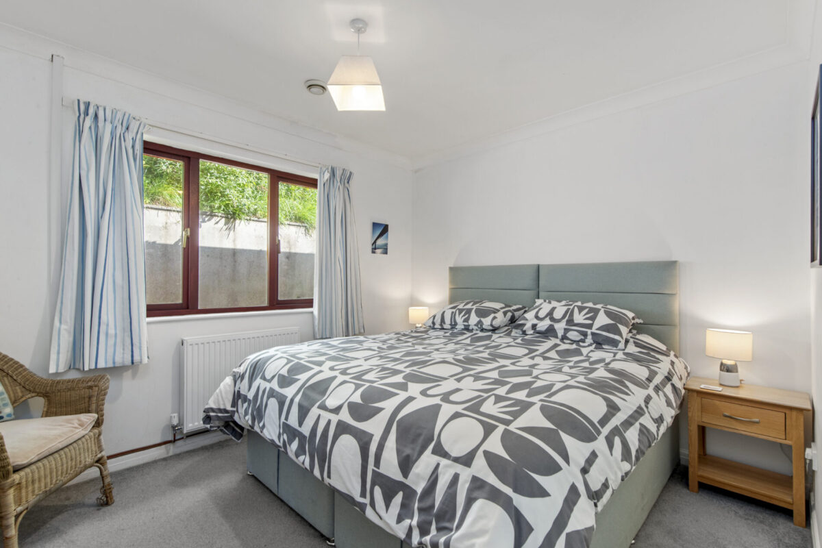 Burton, Milford Haven, SA73