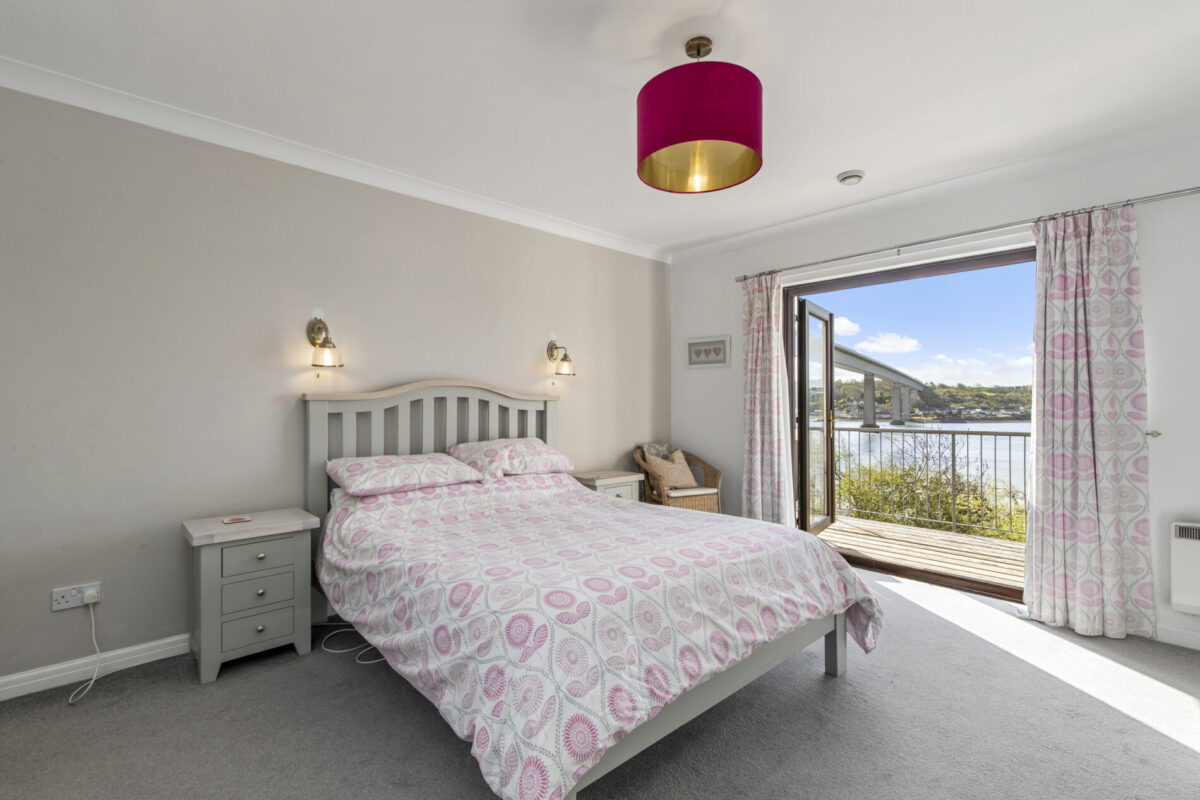 Burton, Milford Haven, SA73
