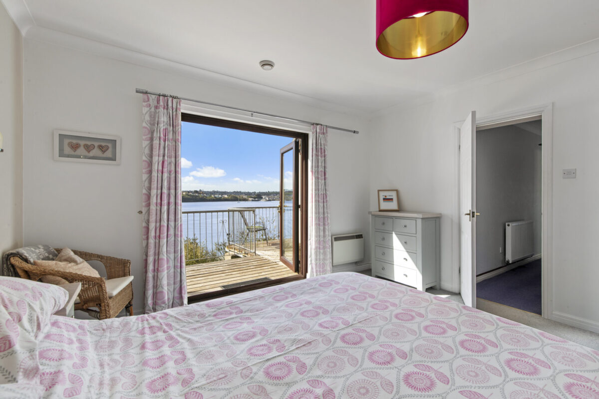 Burton, Milford Haven, SA73
