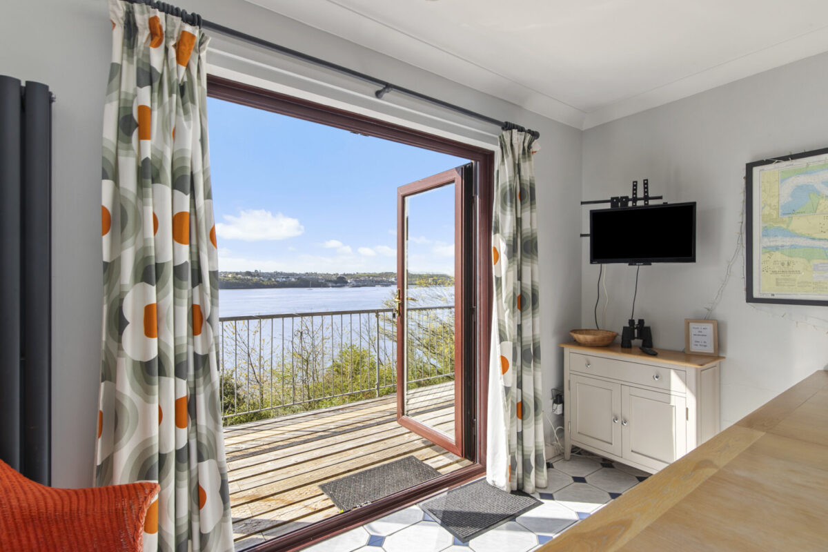 Burton, Milford Haven, SA73