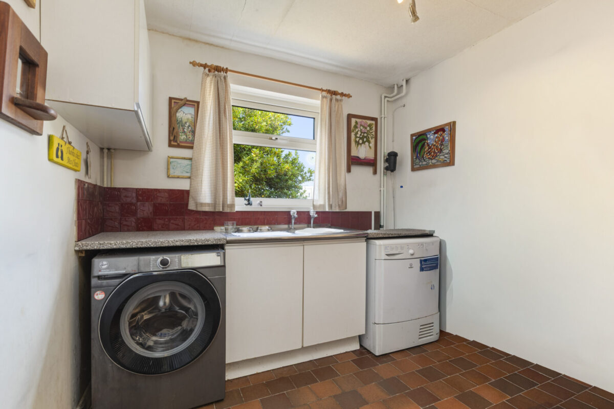 Ffordd Yr Afon, Trefin, SA62