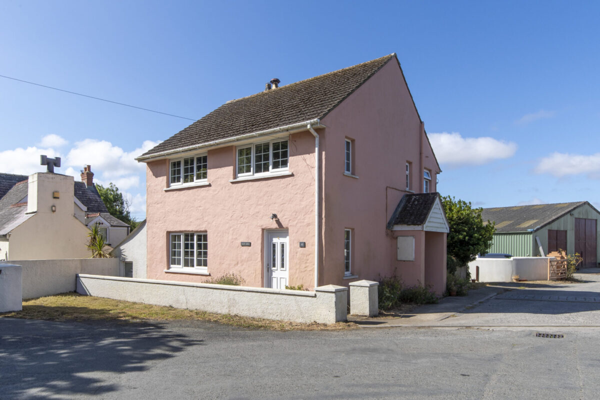 Ffordd Yr Afon, Trefin, SA62