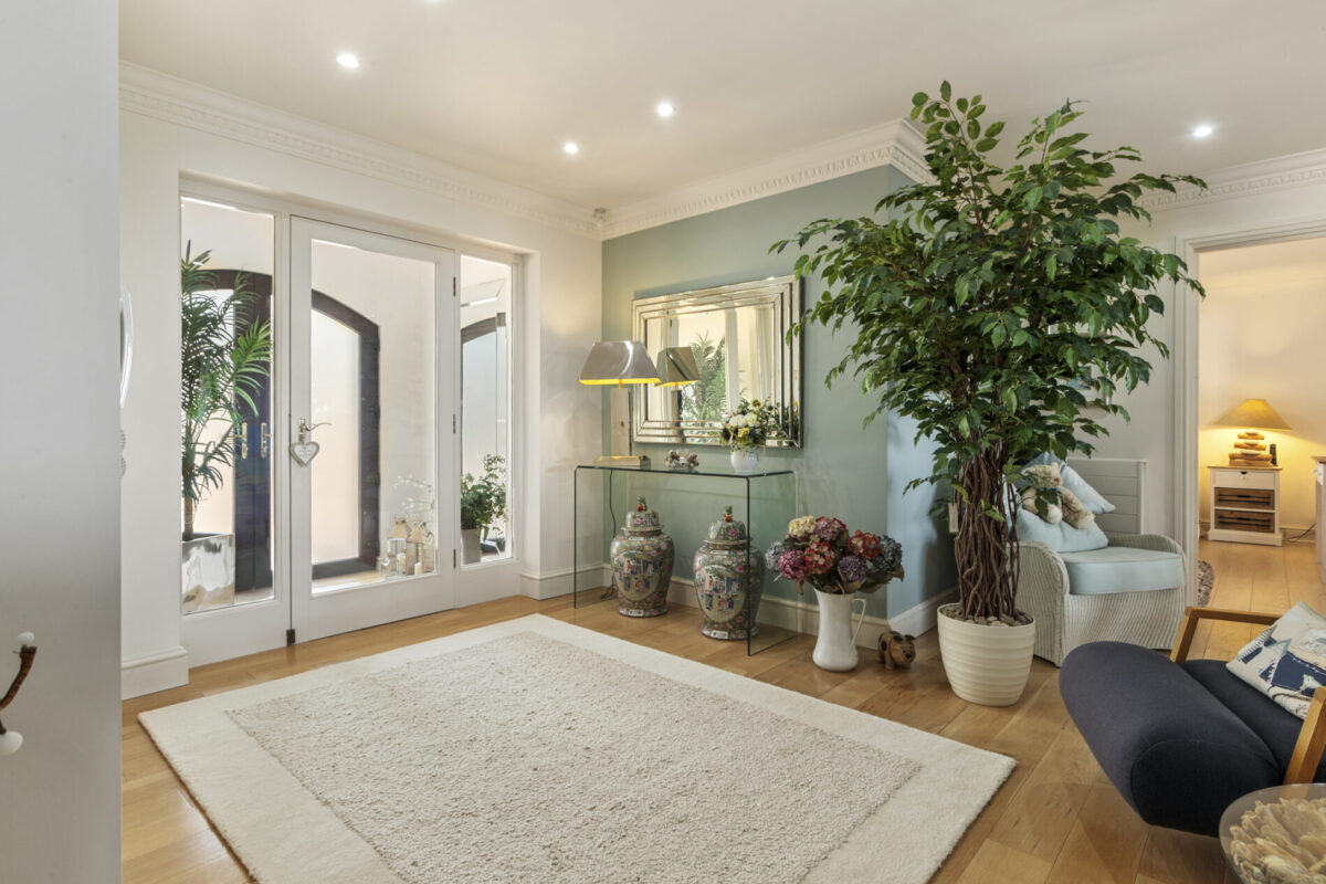 Hill Terrace, Neyland, SA73
