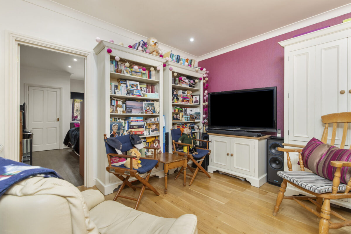 Hill Terrace, Neyland, SA73
