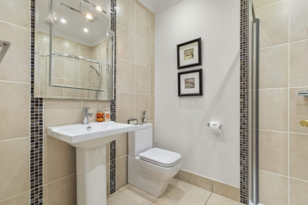 Hill Terrace, Neyland, SA73