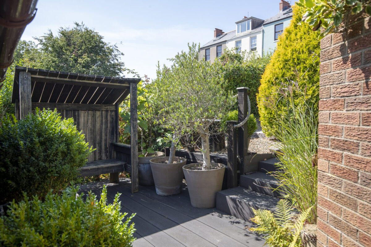 Hill Terrace, Neyland, SA73