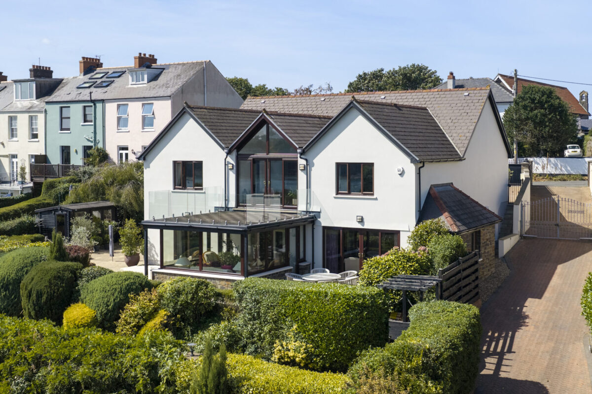 Hill Terrace, Neyland, SA73