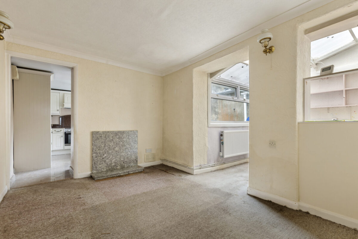 Lawrenny Street, Neyland, SA73