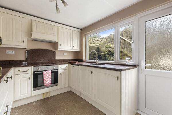 Lawrenny Street, Neyland, SA73