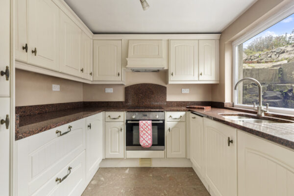 Lawrenny Street, Neyland, SA73