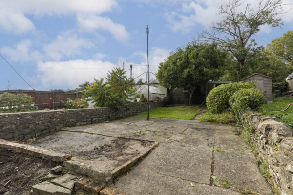 Lawrenny Street, Neyland, SA73