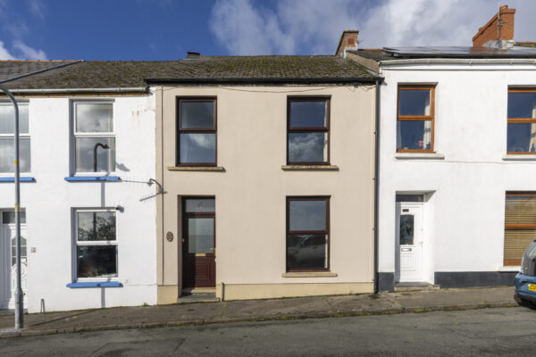 Lawrenny Street, Neyland, SA73