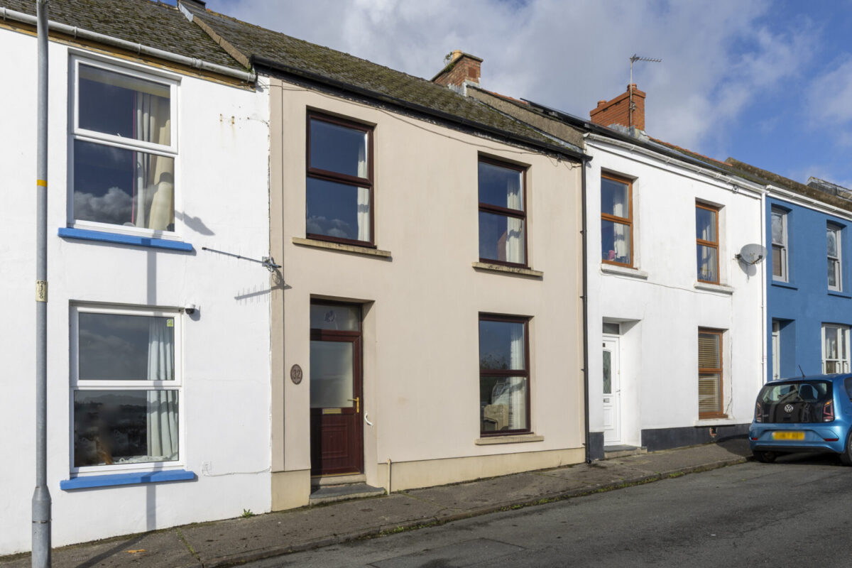 Lawrenny Street, Neyland, SA73