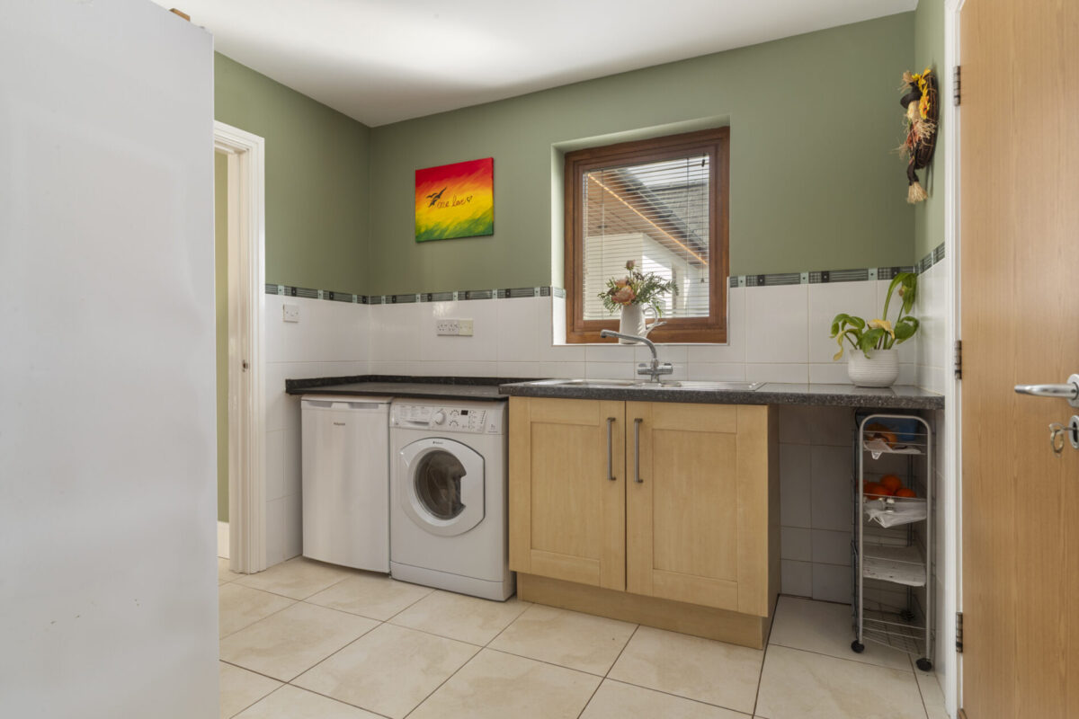 Ocean Way, Pennar, SA72