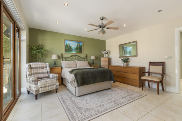 Ocean Way, Pennar, SA72