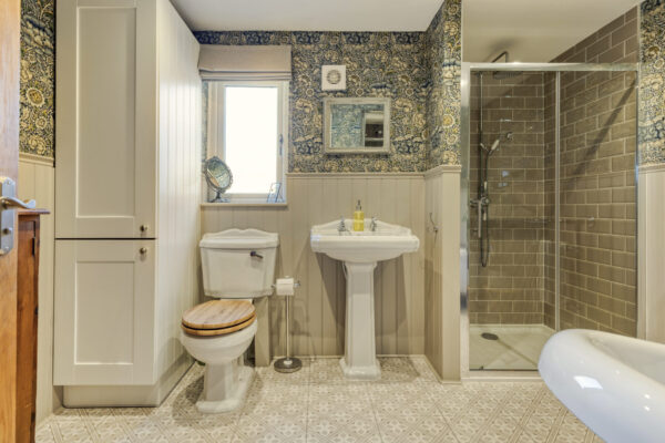 West Lane, Honeyborough, Neyland, SA73